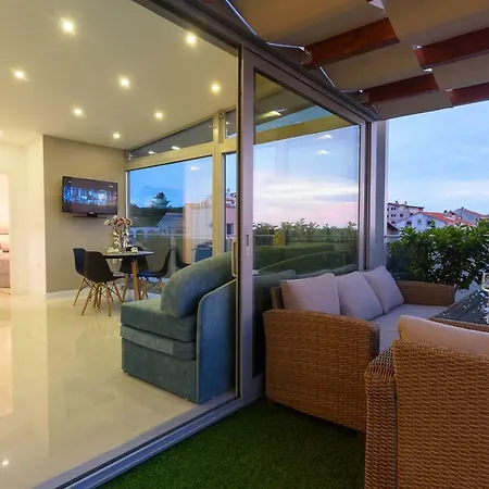 Apartment Luxury Penthouse With Seaview