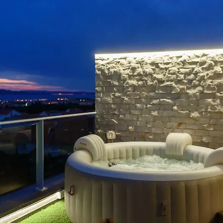 Apartment Luxury Penthouse With Seaview