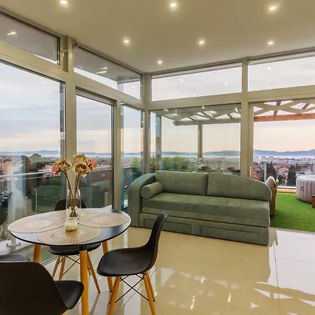 Apartment Luxury Penthouse With Seaview *